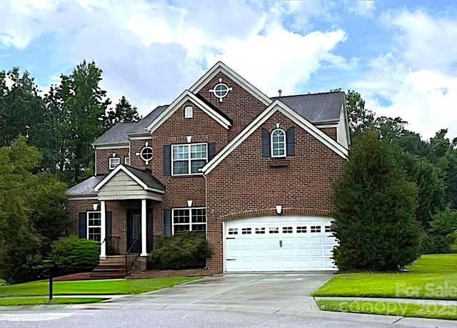 Property at 4525 Chestwood Ct, Rock Hill, SC 29732, 4 beds, 3.5 baths
