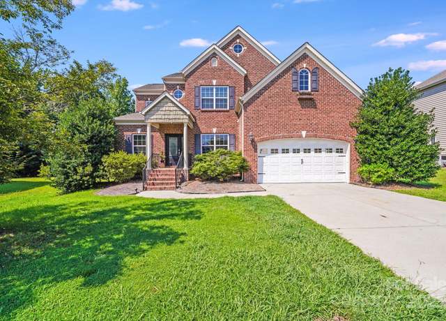 Property at 4525 Chestwood Ct, Rock Hill, SC 29732, 4 beds, 3.5 baths