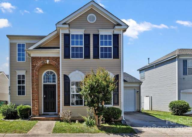 Property at 8610 Sawleaf Ct, Charlotte, NC 28215, 3 beds, 2 baths