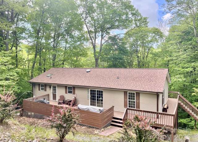 Property at 334 Foxden Rd, Mars Hill, NC 28754, 3 beds, 2 baths