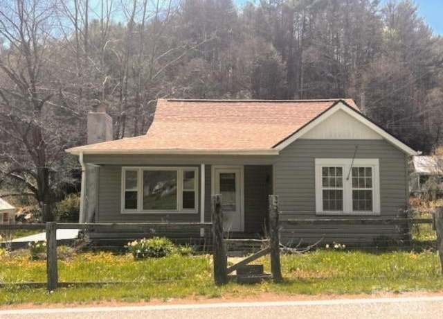 Property at 689 Bald Mountain Rd, Burnsville, NC 28714, 2 beds, 1 bath