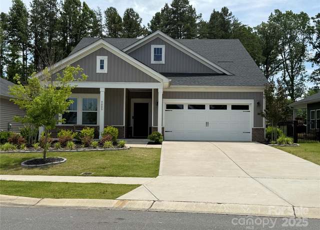 Property at 9009 Myrna Dr, Gastonia, NC 28056, 5 beds, 3 baths