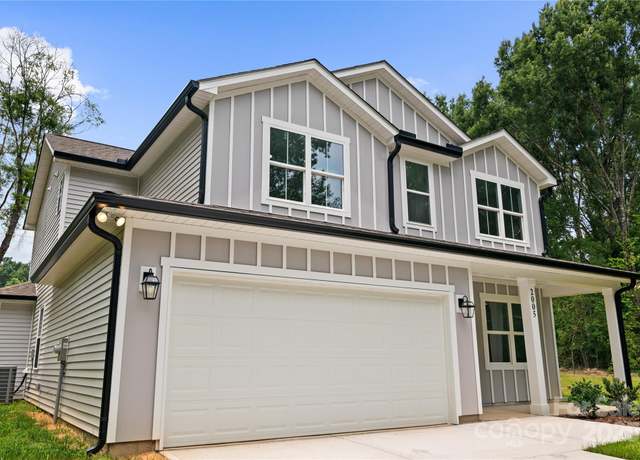 Property at 2005 Overhill Dr, Monroe, NC 28110, 5 beds, 3.5 baths