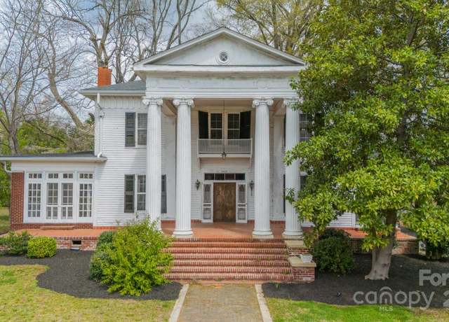 Property at 8425 E Franklin St, Mount Pleasant, NC 28124, 5 beds, 2 baths
