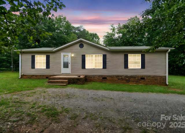 Property at 1245 Forest Ridge Rd, Bessemer City, NC 28016, 3 beds, 2 baths