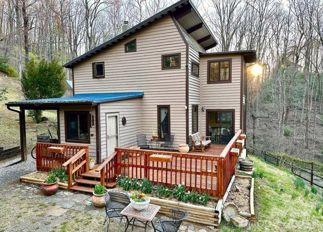 Property at 212 Rosy Branch Farm Rd, Black Mountain, NC 28711, 3 beds, 2.5 baths