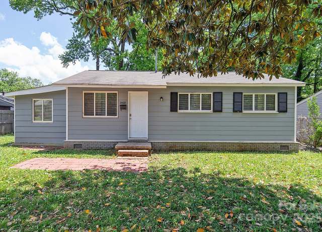 Property at 2409 Thornton Rd, Charlotte, NC 28208, 4 beds, 1 bath