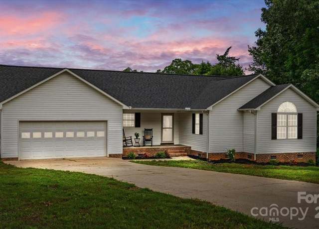 Property at 1377 Beagle Run, Salisbury, NC 28146, 3 beds, 2.5 baths