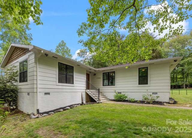 Property at 17403 Green Hill Rd, Charlotte, NC 28278, 4 beds, 2 baths