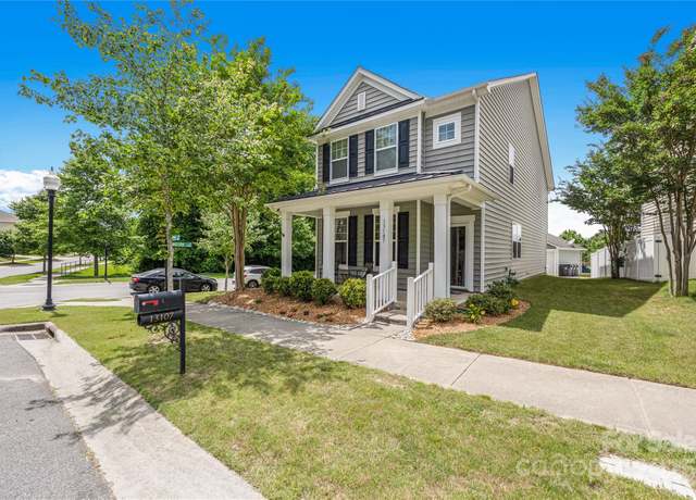 Property at 13107 Heath Grove Dr, Huntersville, NC 28078, 3 beds, 2.5 baths