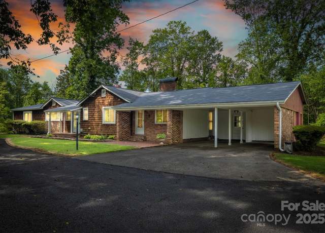 Property at 767 Circle Dr NE, Lenoir, NC 28645, 3 beds, 3 baths