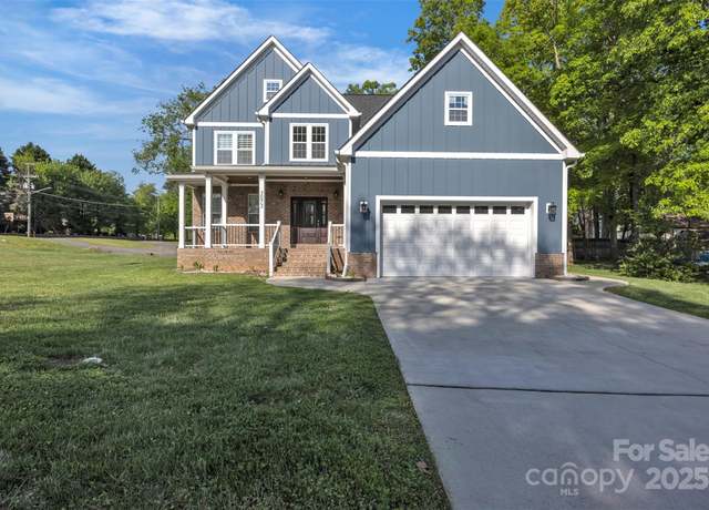 Property at 3075 Jamestown Dr, Gastonia, NC 28054, 4 beds, 2.5 baths