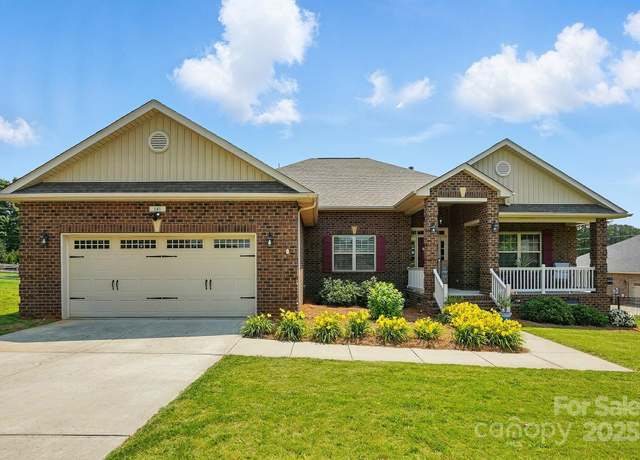 Property at 141 Tall Fern Loop, Mooresville, NC 28117, 3 beds, 3 baths