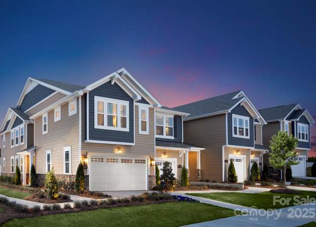 Property at 6423 Mallow Crossing Ln, Charlotte, NC 28213, 3 beds, 2.5 baths