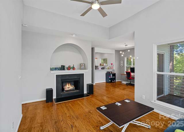 Property at 2625 E 5th St Unit F, Charlotte, NC 28204, 2 beds, 2 baths