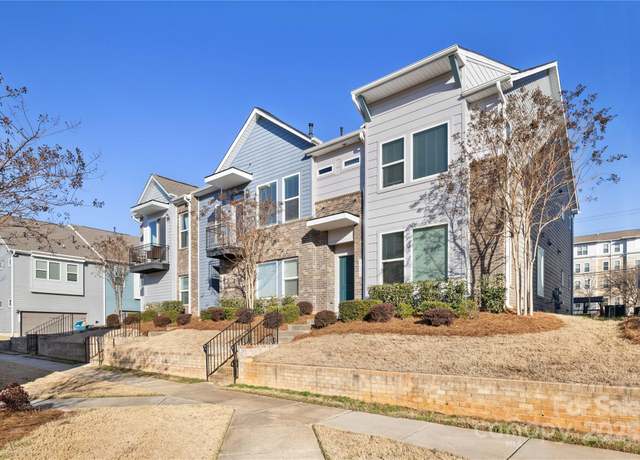 Property at 1428 Winding Stream Rd, Charlotte, NC 28206, 3 beds, 2.5 baths