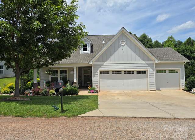 Property at 16115 Commodore Dr, Lancaster, SC 29720, 3 beds, 2 baths