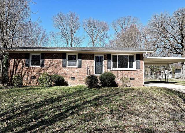 Property at 1961 Franklin St, Rock Hill, SC 29732, 3 beds, 1.5 baths