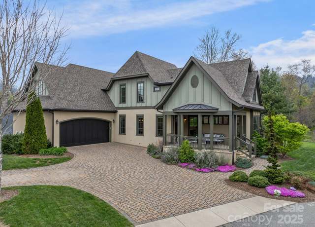 Property at 17 Kiftsgate Ct, Asheville, NC 28804, 3 beds, 2.5 baths