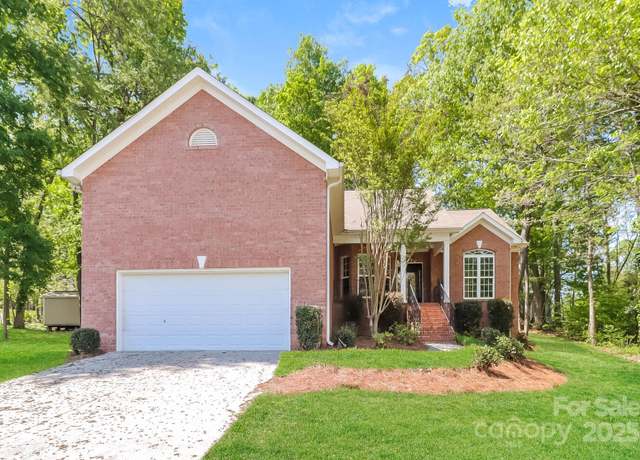 Property at 2104 Congress Ct, Kannapolis, NC 28083, 3 beds, 2 baths