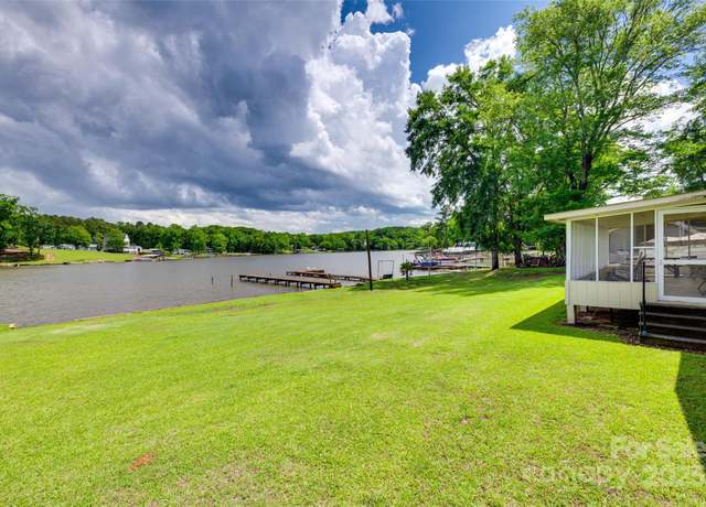 Property at 2474 Cottage Ln, Liberty Hill, SC 29074, 3 beds, 1 bath