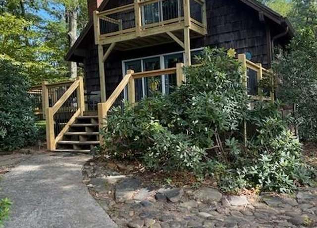 Property at 2491 Watts St, Morganton, NC 28655, 3 beds, 1 bath