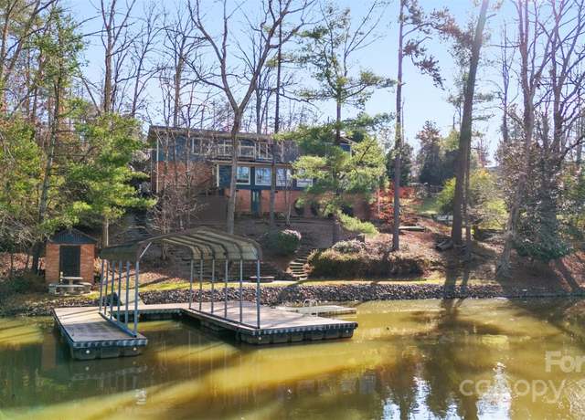 Property at 60 Sigmon Drum Rd, Hickory, NC 28601, 4 beds, 4 baths