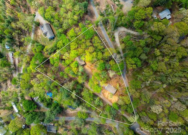 Property at 66 Avondale Heights Rd, Asheville, NC 28803, 5 beds, 3 baths