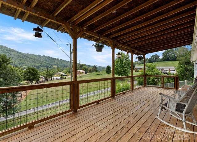 Property at 40 Sunset Hts, Canton, NC 28716, 3 beds, 2 baths