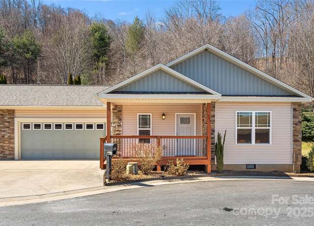 Property at 269 February Ln, Waynesville, NC 28785, 3 beds, 2 baths
