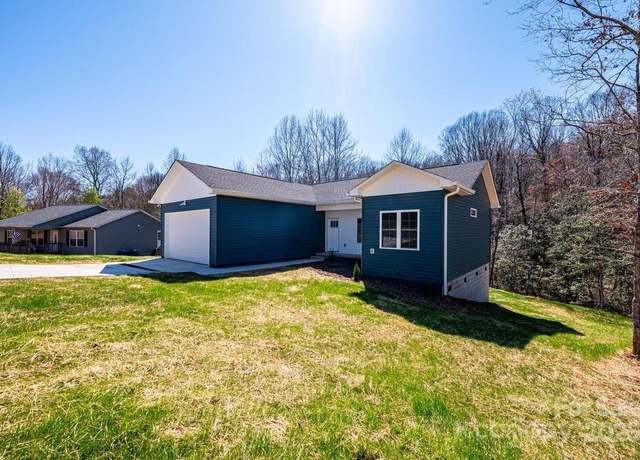 Property at 1314 39th Street Cir SW, Hickory, NC 28602, 3 beds, 2 baths