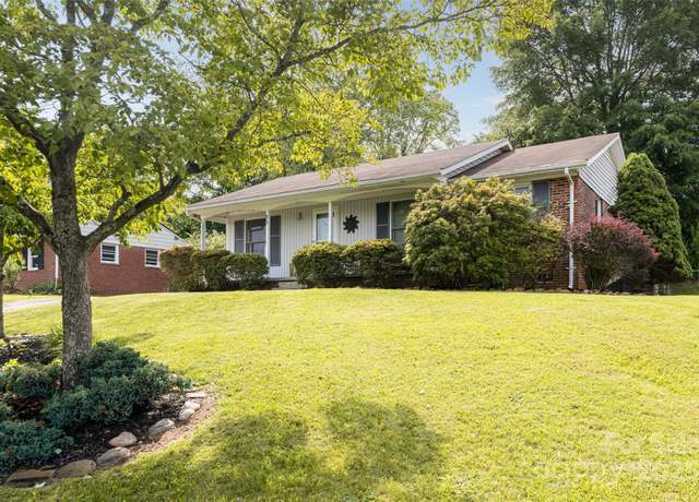 Property at 83 Skyview Ter, Asheville, NC 28806, 3 beds, 2 baths