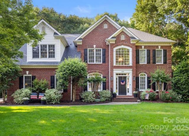 Property at 4389 Enchantment Cove Ln, Charlotte, NC 28216, 5 beds, 3 baths