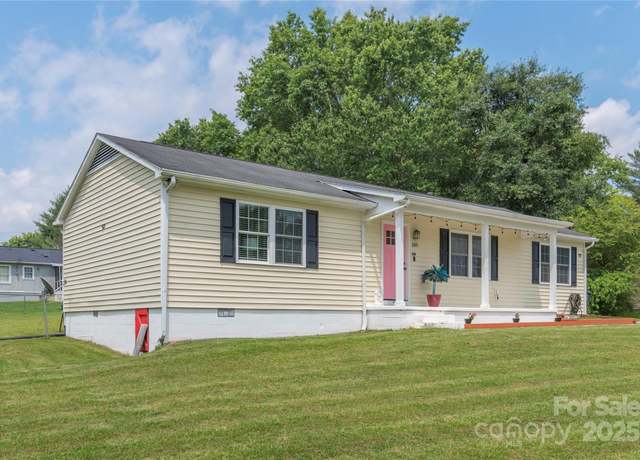 Property at 109 E Broadleaf Dr #78, Hendersonville, NC 28739, 3 beds, 1 bath