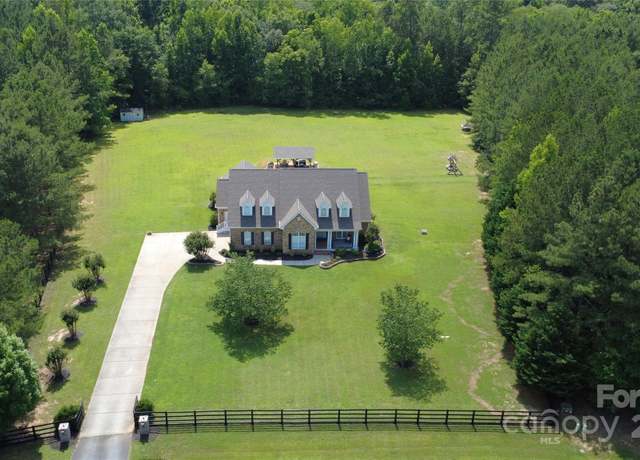 Property at 2018 Whiskery Ct, York, SC 29745, 4 beds, 4 baths