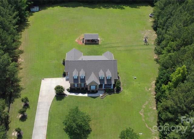 Property at 2018 Whiskery Ct, York, SC 29745, 4 beds, 4 baths