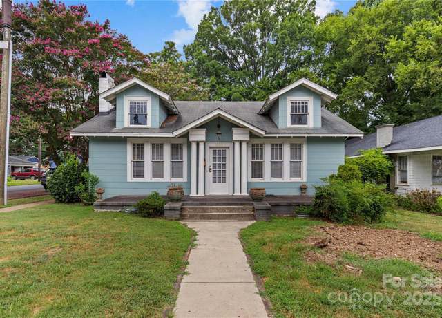 Property at 801 Hawthorne Ln, Charlotte, NC 28204, 3 beds, 2 baths
