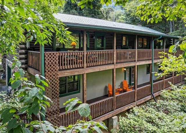 Property at 752 Frank Mehaffey Rd, Maggie Valley, NC 28751, 3 beds, 3.5 baths