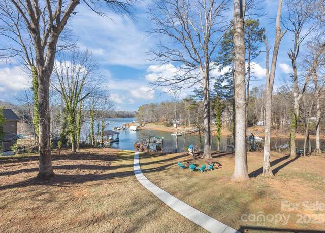 Property at 604 Beaten Path Rd, Mooresville, NC 28117, 3 beds, 4 baths