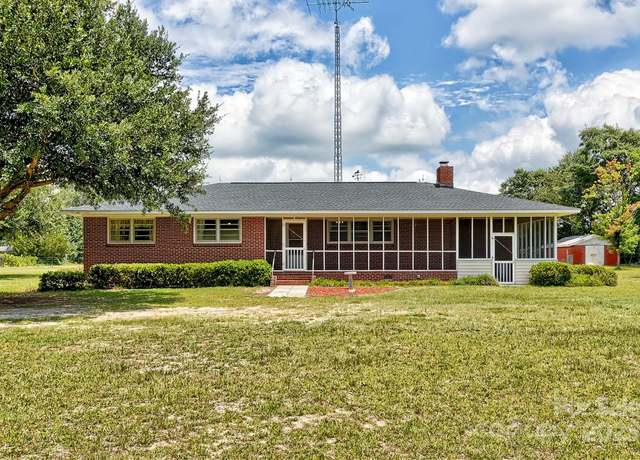 Property at 3194 Kershaw Hwy, Westville, SC 29175, 3 beds, 2 baths