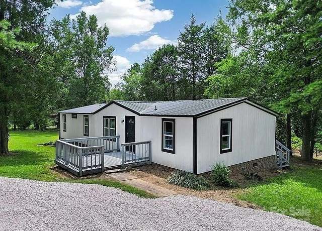 Property at 10379 Turnplow Dr, Davidson, NC 28036, 3 beds, 2 baths