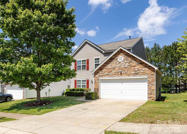 Property at 521 Ellingsworth Ln, Charlotte, NC 28214, 3 beds, 3 baths