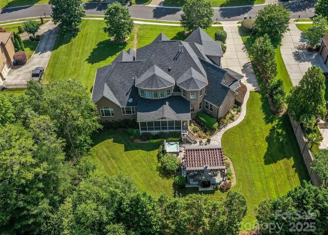 Property at 1377 Shinnecock Ln, Fort Mill, SC 29707, 5 beds, 5.5 baths