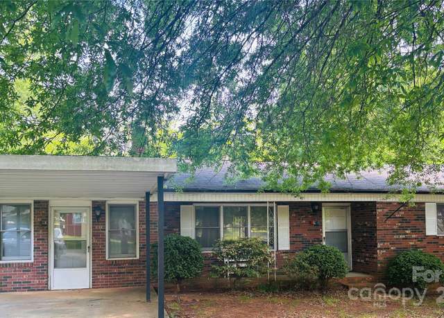 Property at 116 Lodge Hall Ct, Stony Point, NC 28678, 2 beds, 1 bath