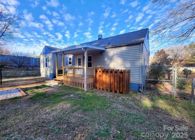 Property at 2740 New Leicester Hwy, Leicester, NC 28748, 2 beds, 2 baths