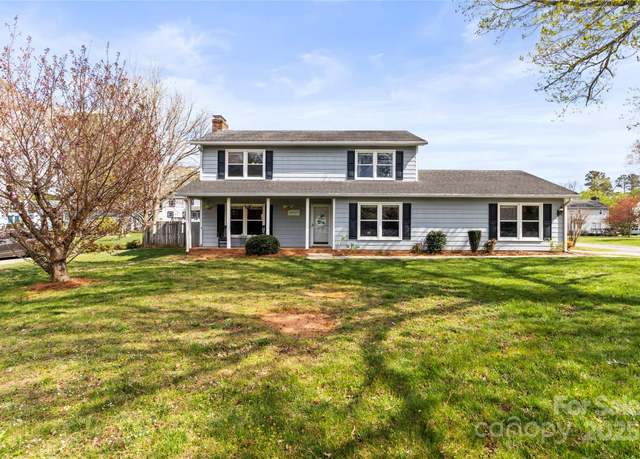 Property at 1448 Morrocroft Trl, Gastonia, NC 28054, 3 beds, 2.5 baths