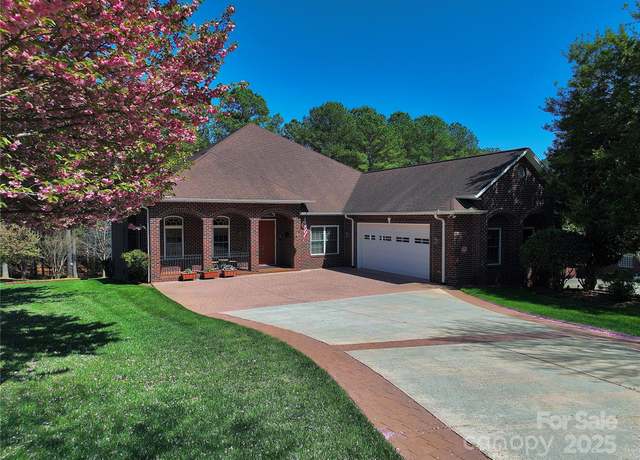 Property at 5342 Beacon Ridge Dr, Granite Falls, NC 28630, 3 beds, 3.5 baths