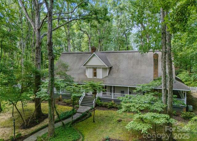 Property at 110 Amanda Dr, Matthews, NC 28104, 3 beds, 3 baths