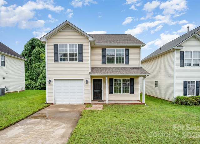 Property at 1413 Braveheart Ln, Charlotte, NC 28216, 3 beds, 2.5 baths