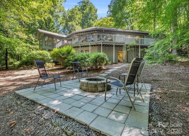 Property at 193 Downing Pl, Lake Lure, NC 28746, 4 beds, 3 baths